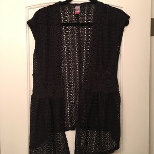 Short sleeve crochet lace cardigan
